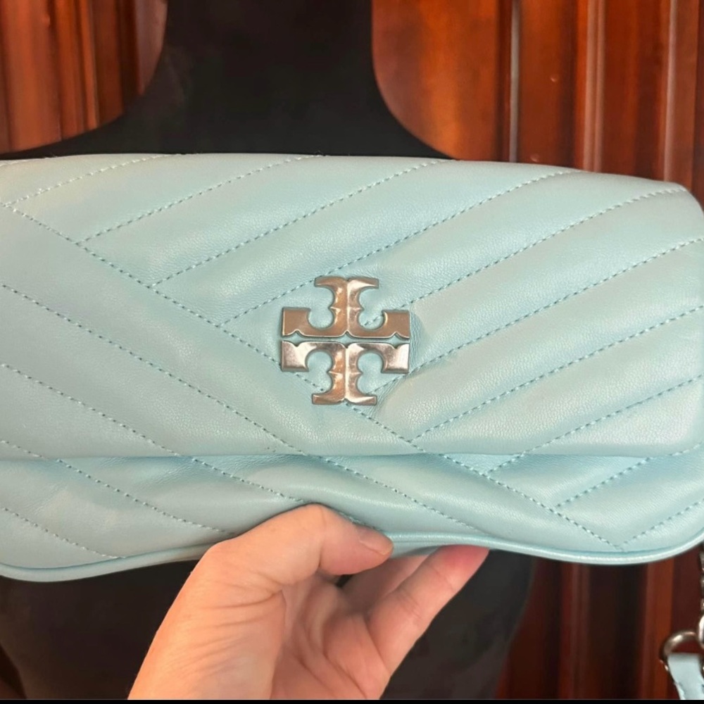 Tory Burch Kira - Picture 2 of 8